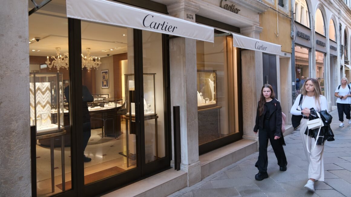 Japanese Shoppers Are Driving Up Jewellery Sales to a Record