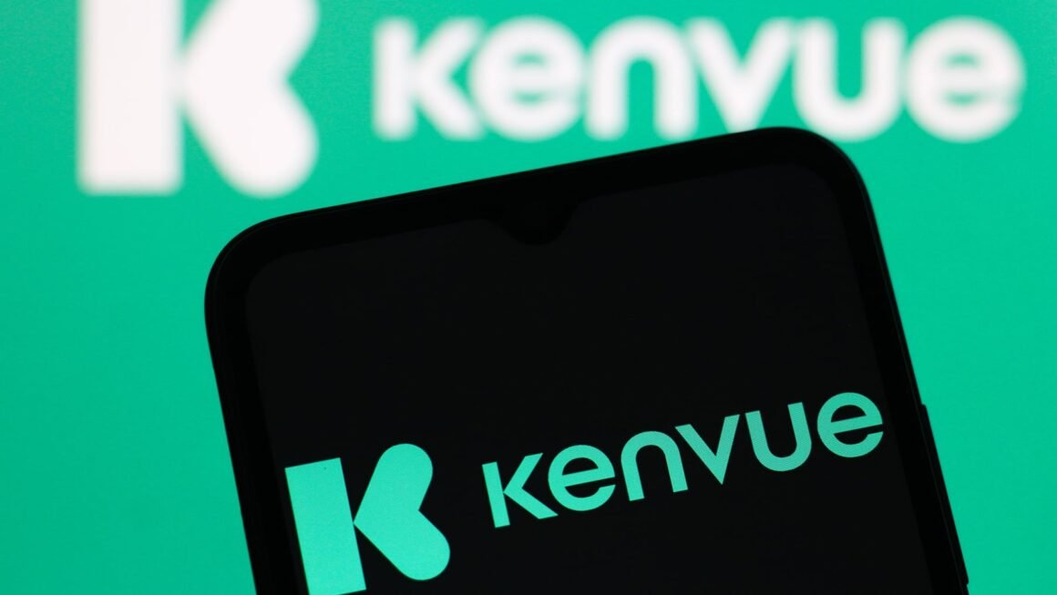 Kimberly-Clark Prepares Asset Sales to Win EU Nod for Kenvue Deal